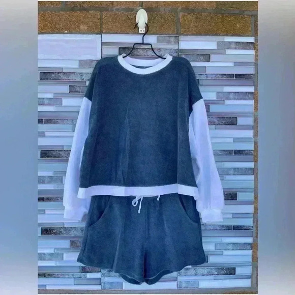 Electric and rose terrycloth color block 2 piece small - Picture 1 of 12